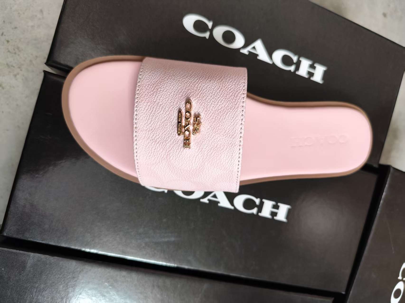 COACHES SANDALS (1) 11