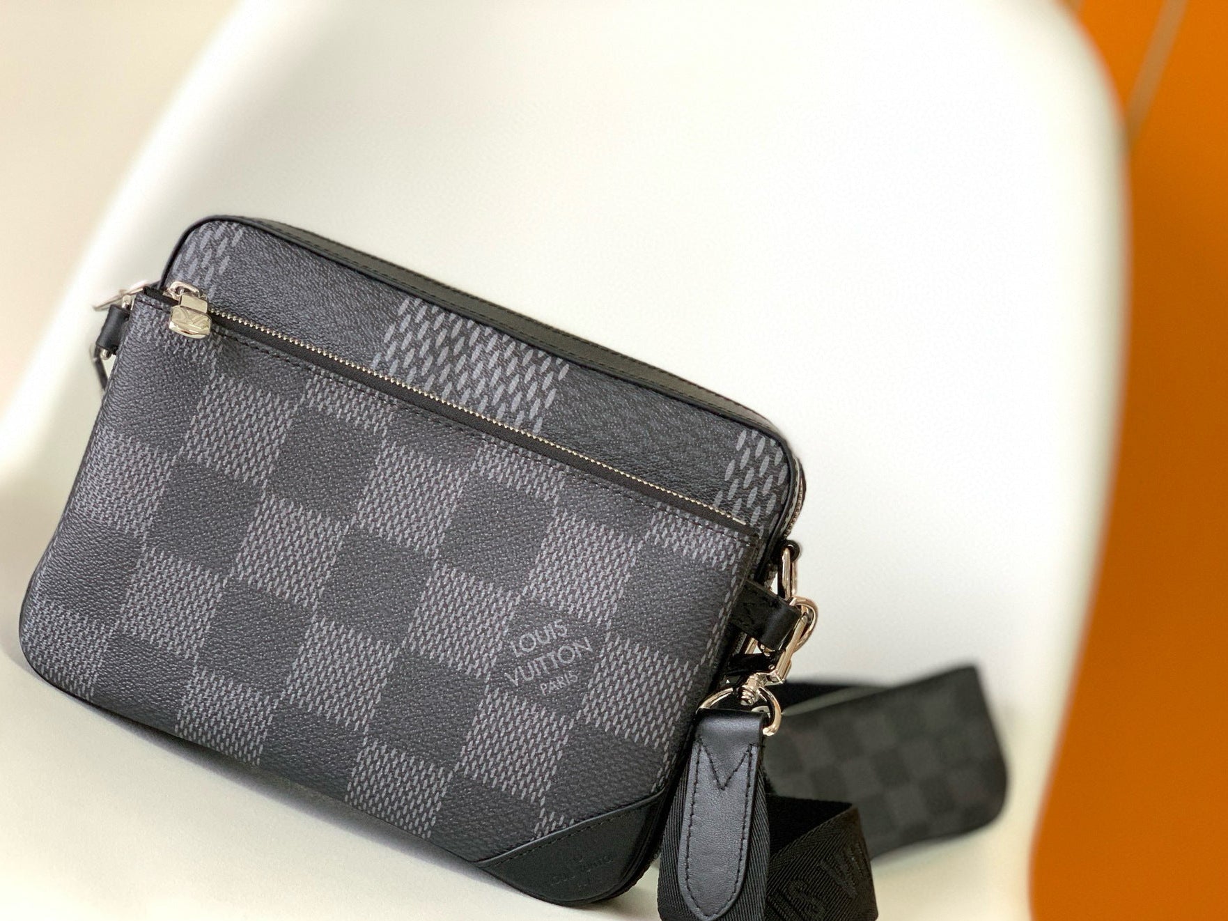 VL Crossbody Bag (21)