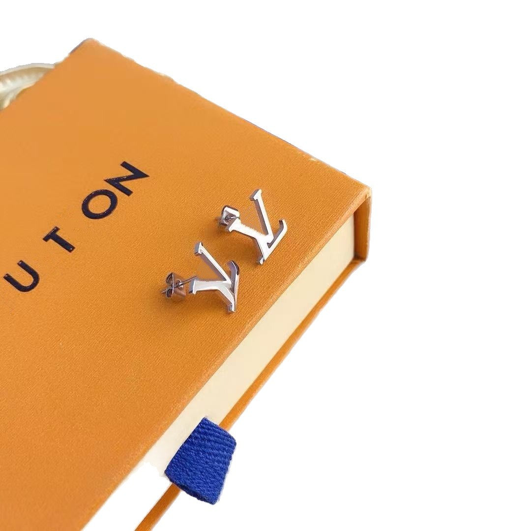 VL EARRINGS (1) 5