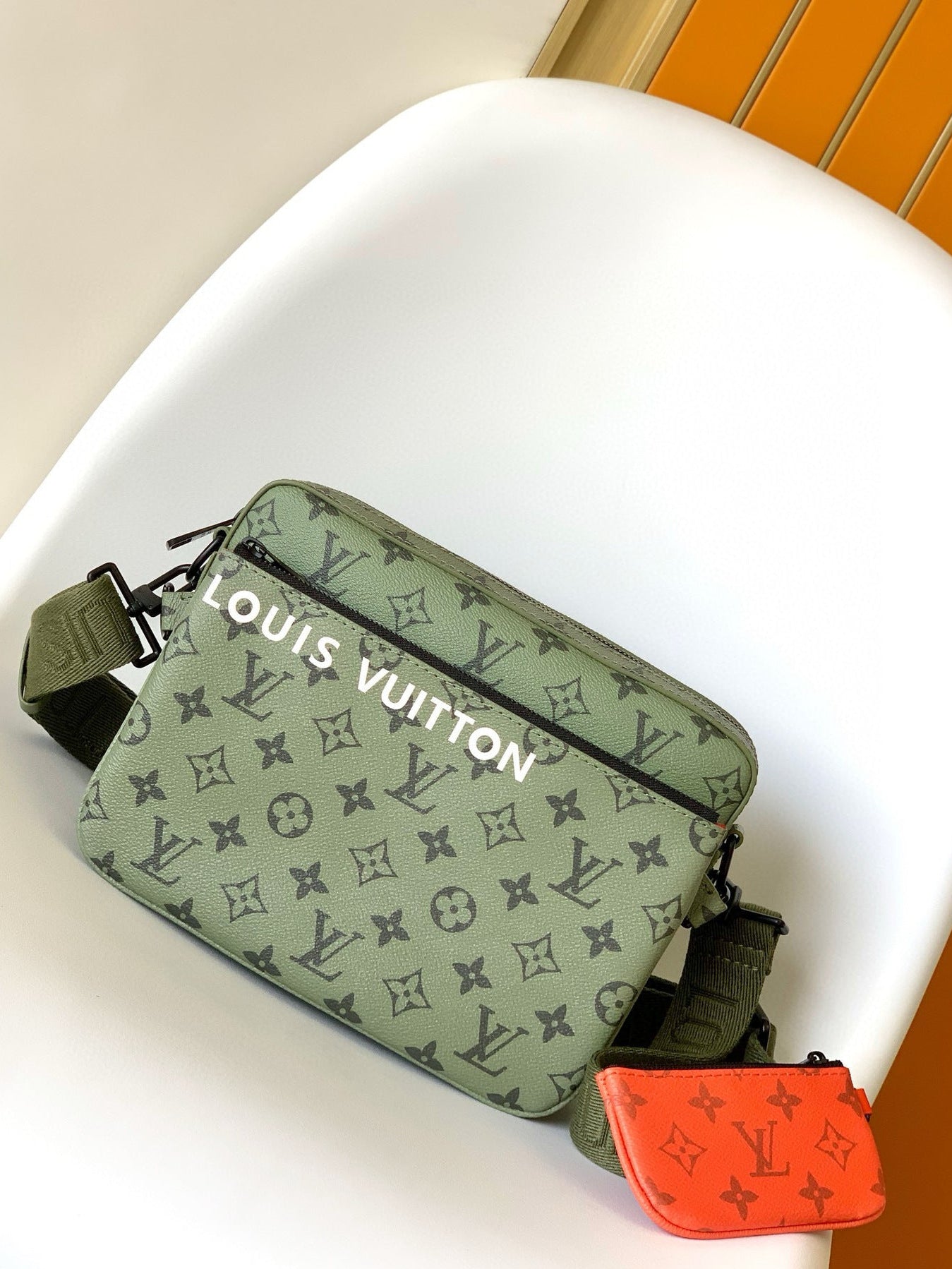 VL Crossbody Bag (21)