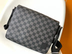VL Crossbody Bag (21)