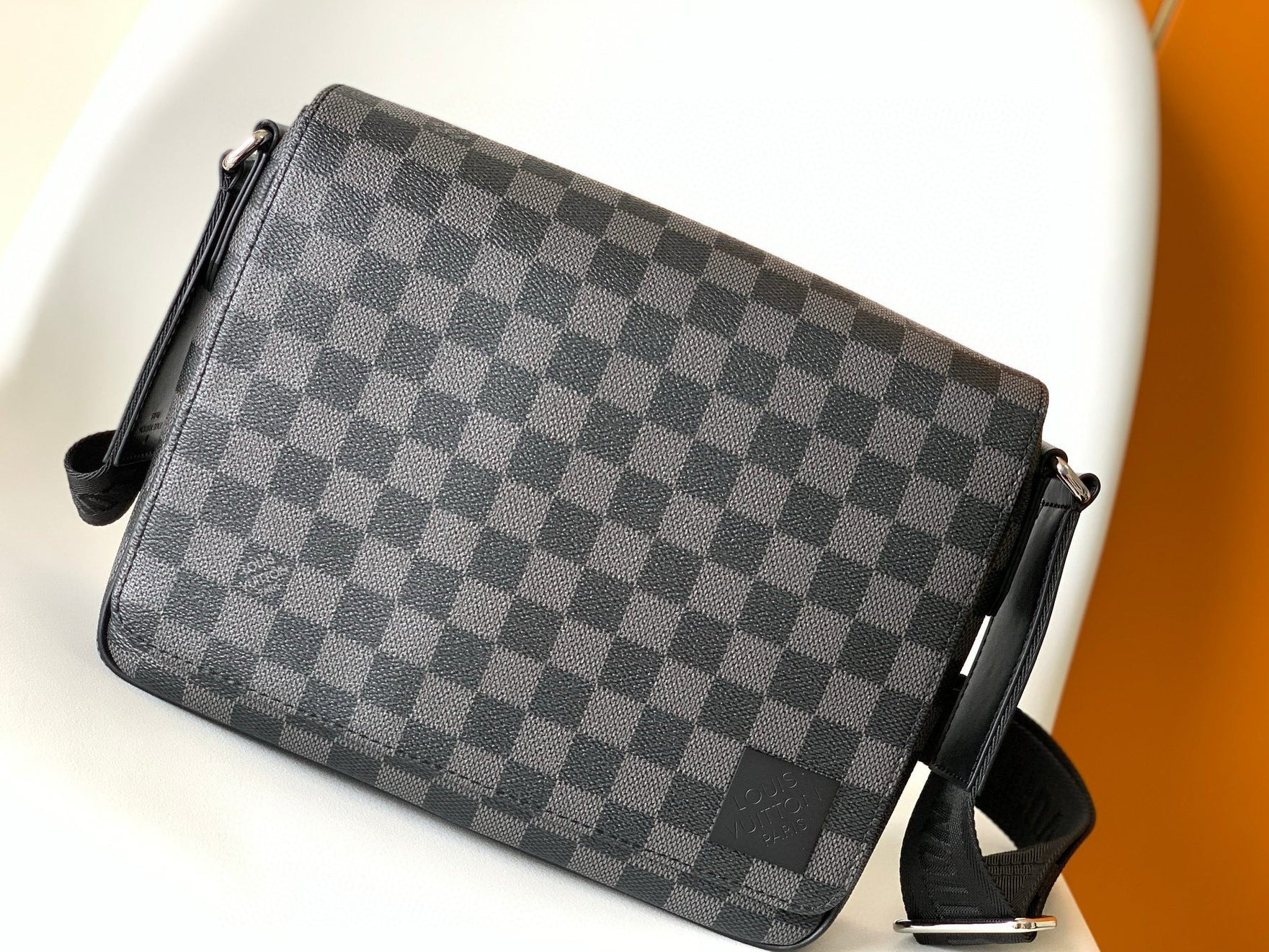 VL Crossbody Bag (21)