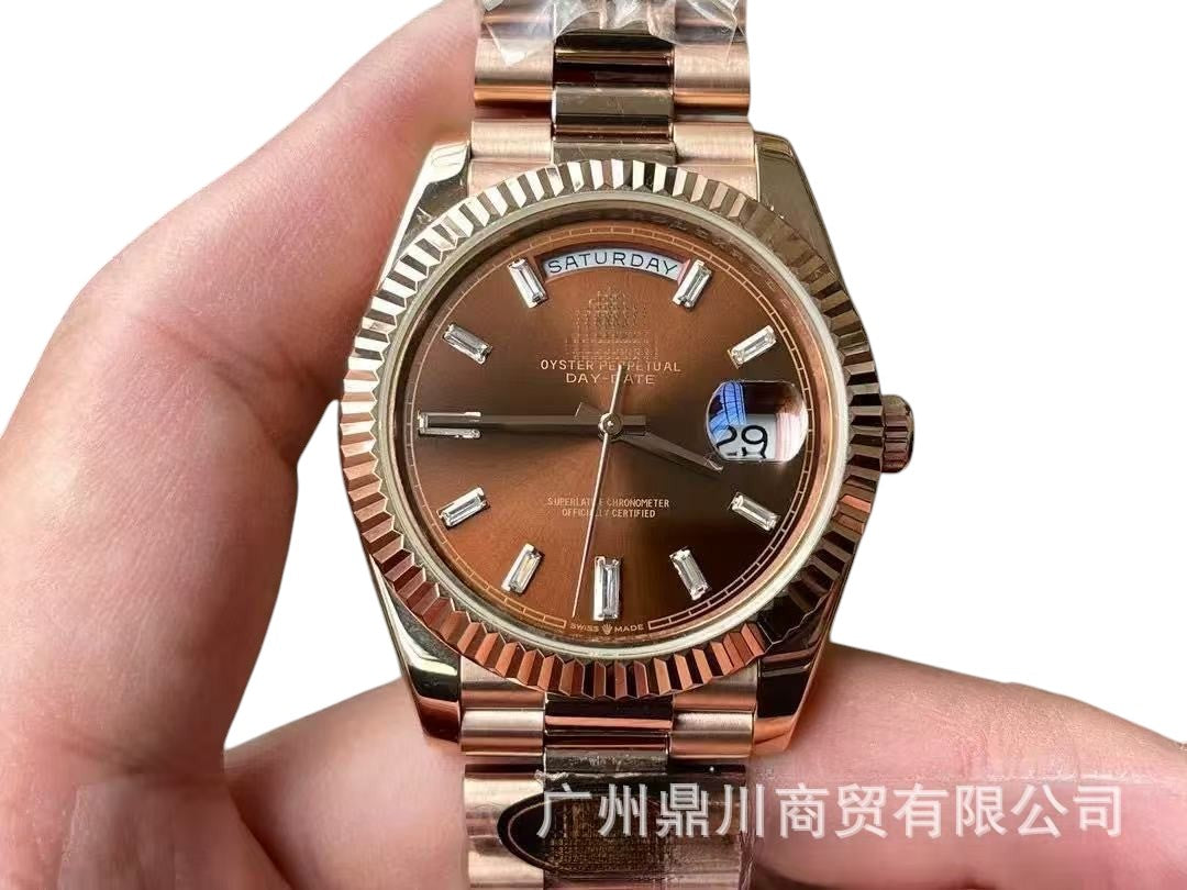 R WATCH (3) 10