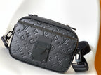 VL Crossbody Bag (21)