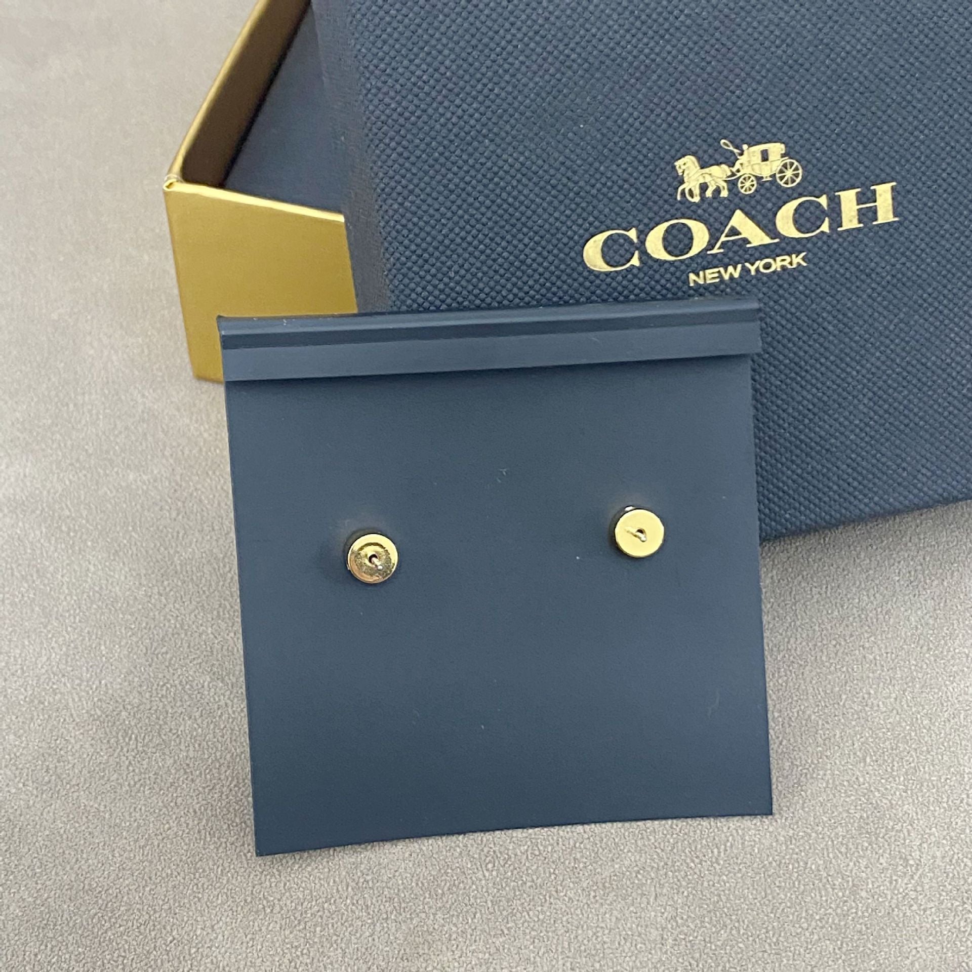 COACHES EARRINGS (1)