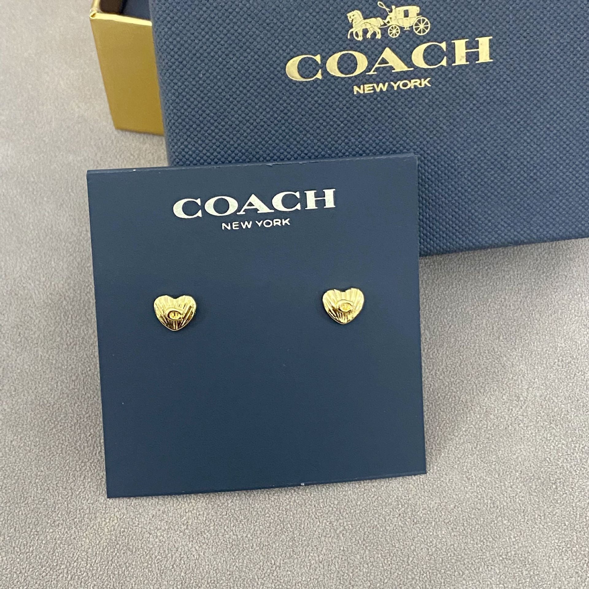 COACHES EARRINGS (1)
