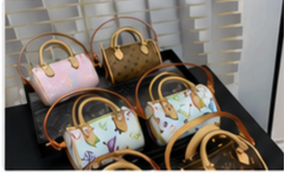 VL Handbags (9)
