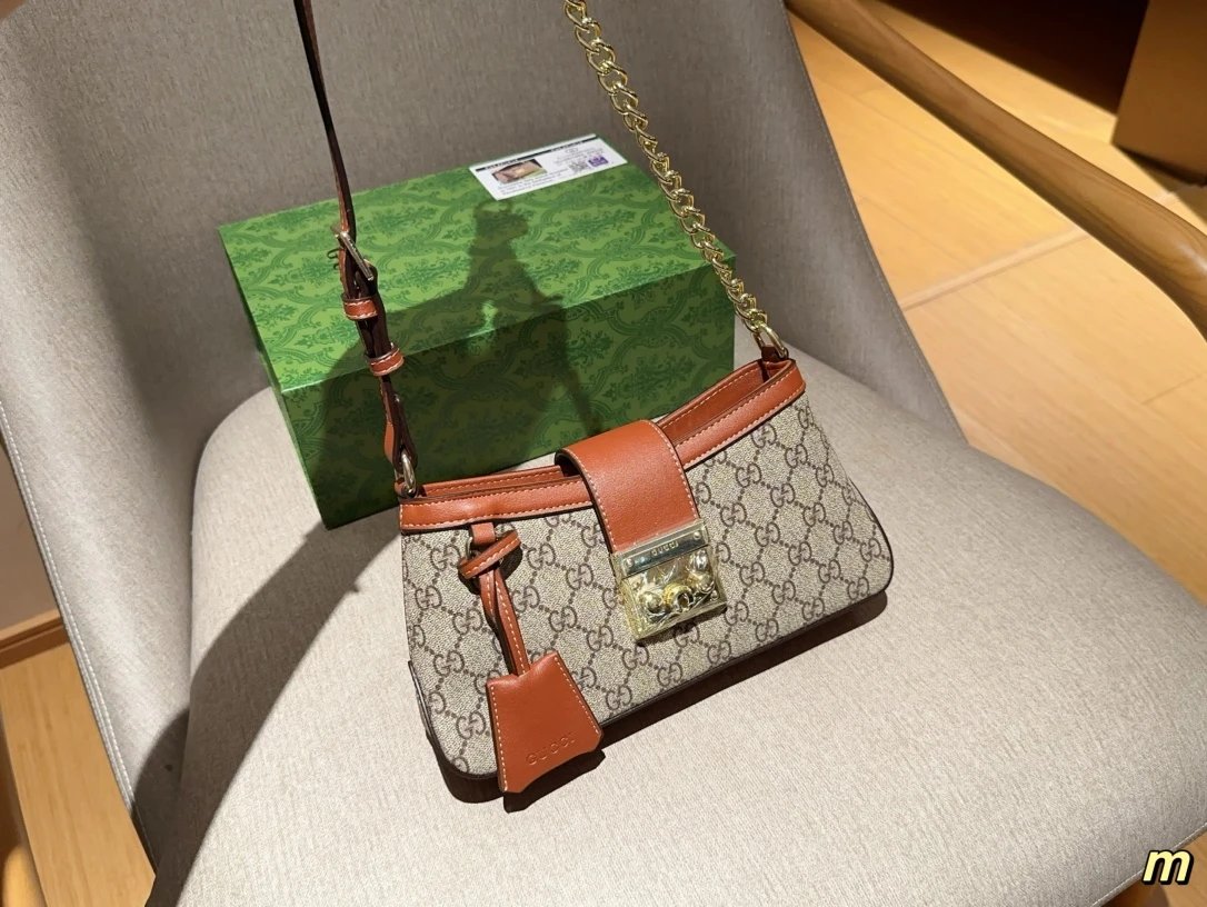 GUC Handbags (6) 18