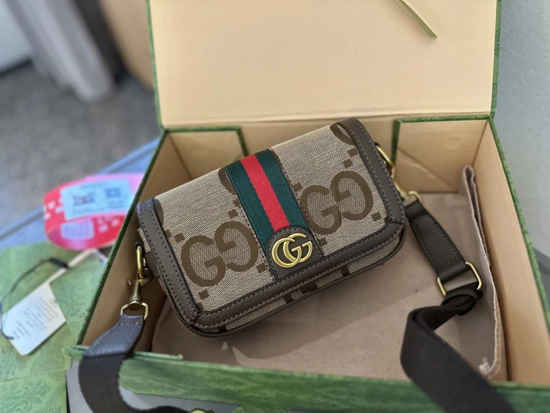 GUC Handbags (6) 15