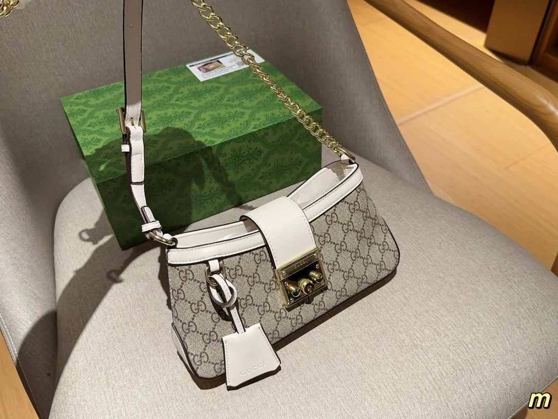 GUC Handbags (6) 17