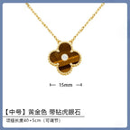 VAN CHE Women's Necklaces
