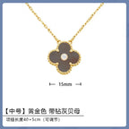 VAN CHE Women's Necklaces