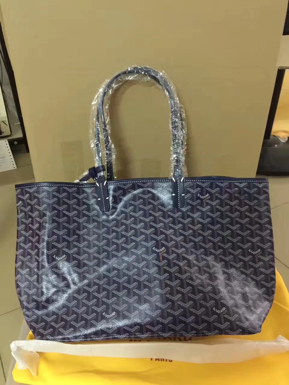 GOYRD Handbags (1)