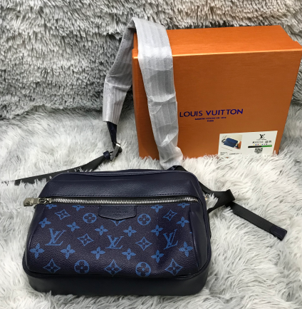 VL Handbags (2)