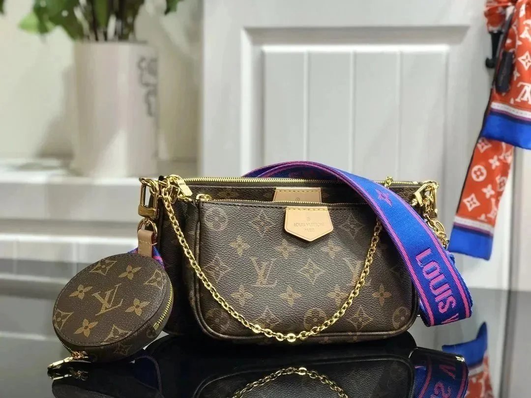 VL Handbags (2) 26