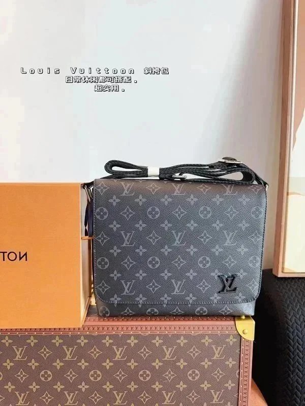 VL Handbags (2)