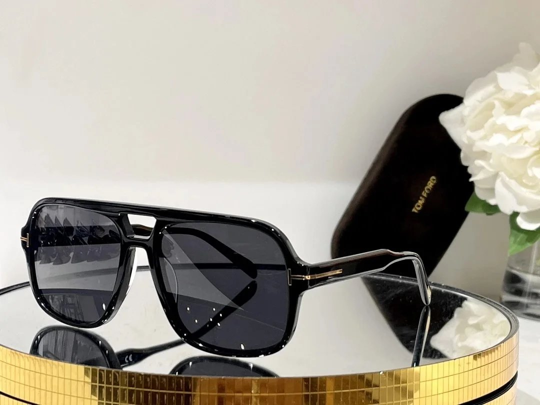 TOM SUNGLASSES (1) 14
