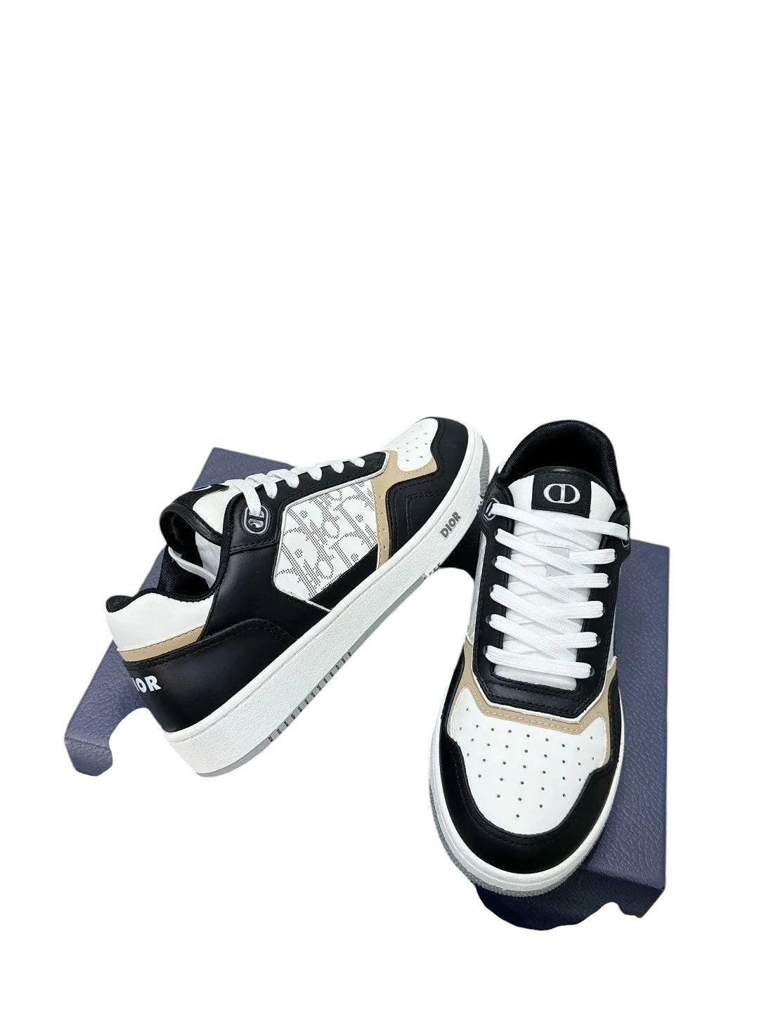 DIO Shoes (1) 36