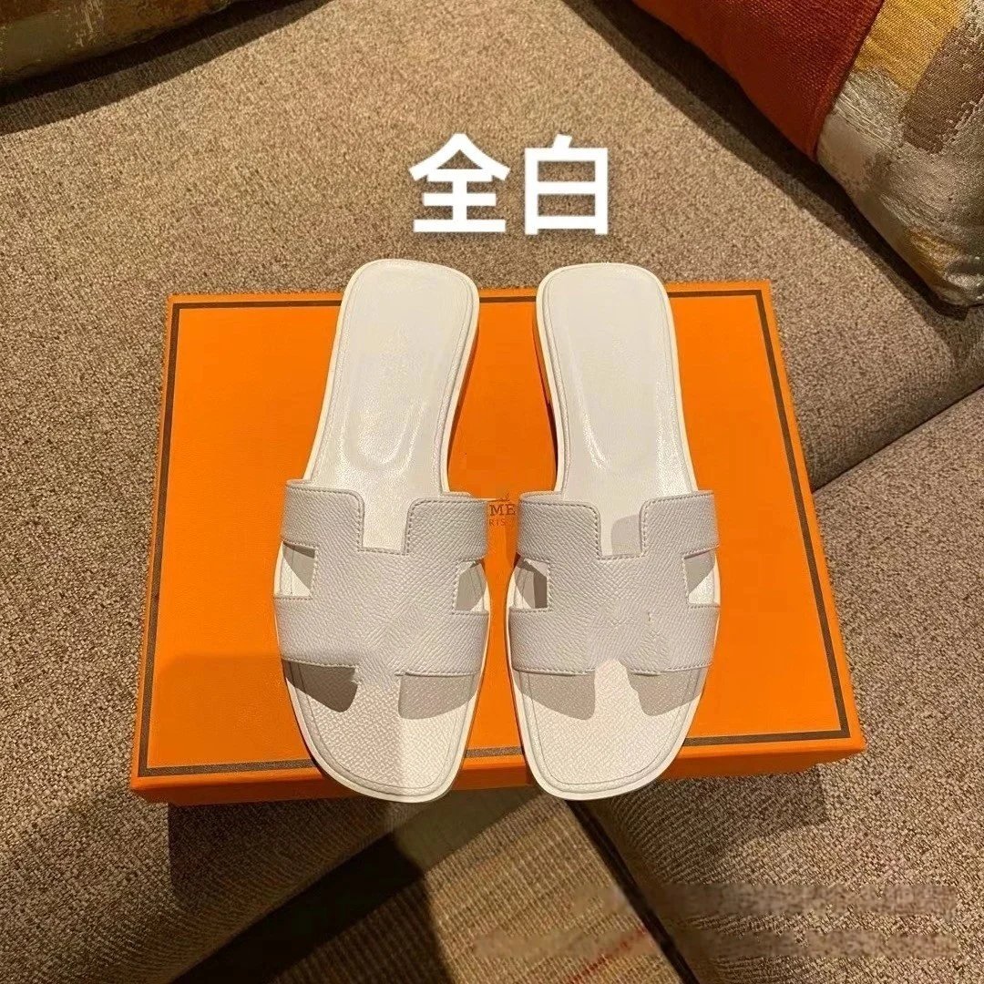HERM Sandals 47