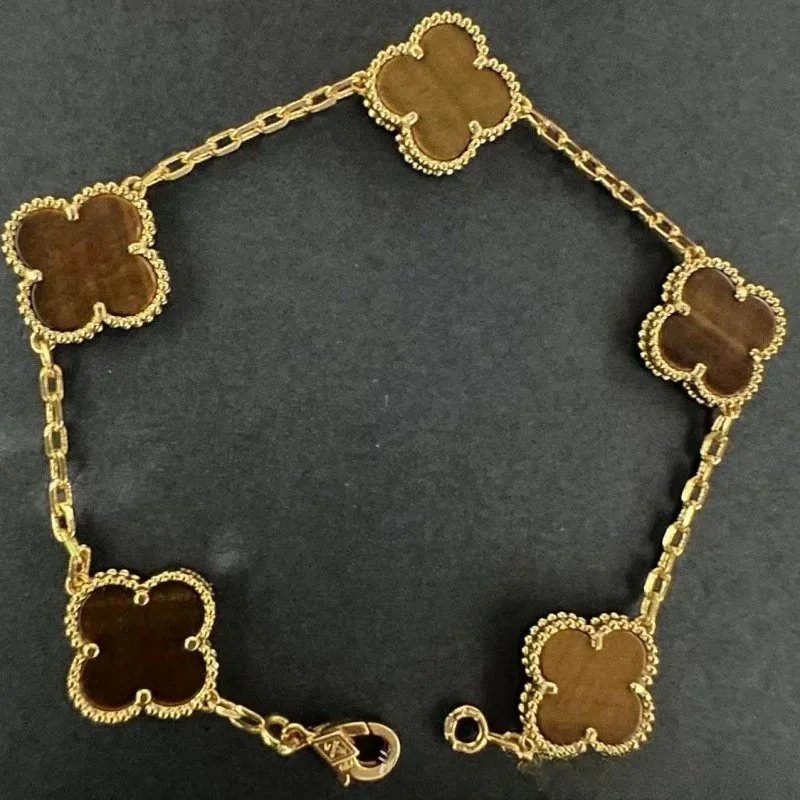 VAN CHE BRACELET (1) 11