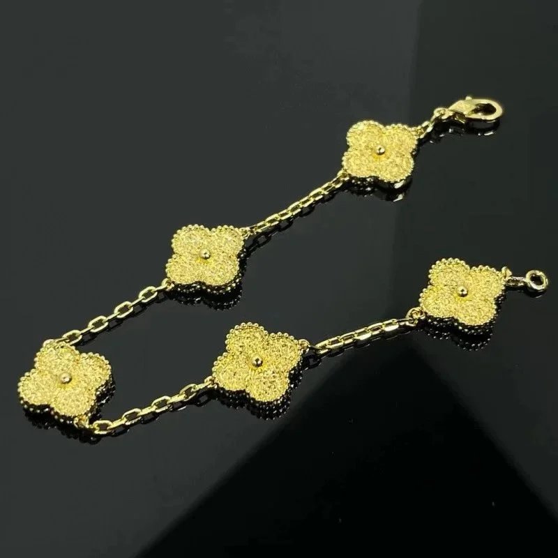 VAN CHE BRACELET (1) 15