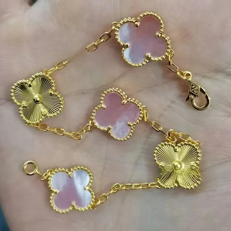 VAN CHE BRACELET (1) 38