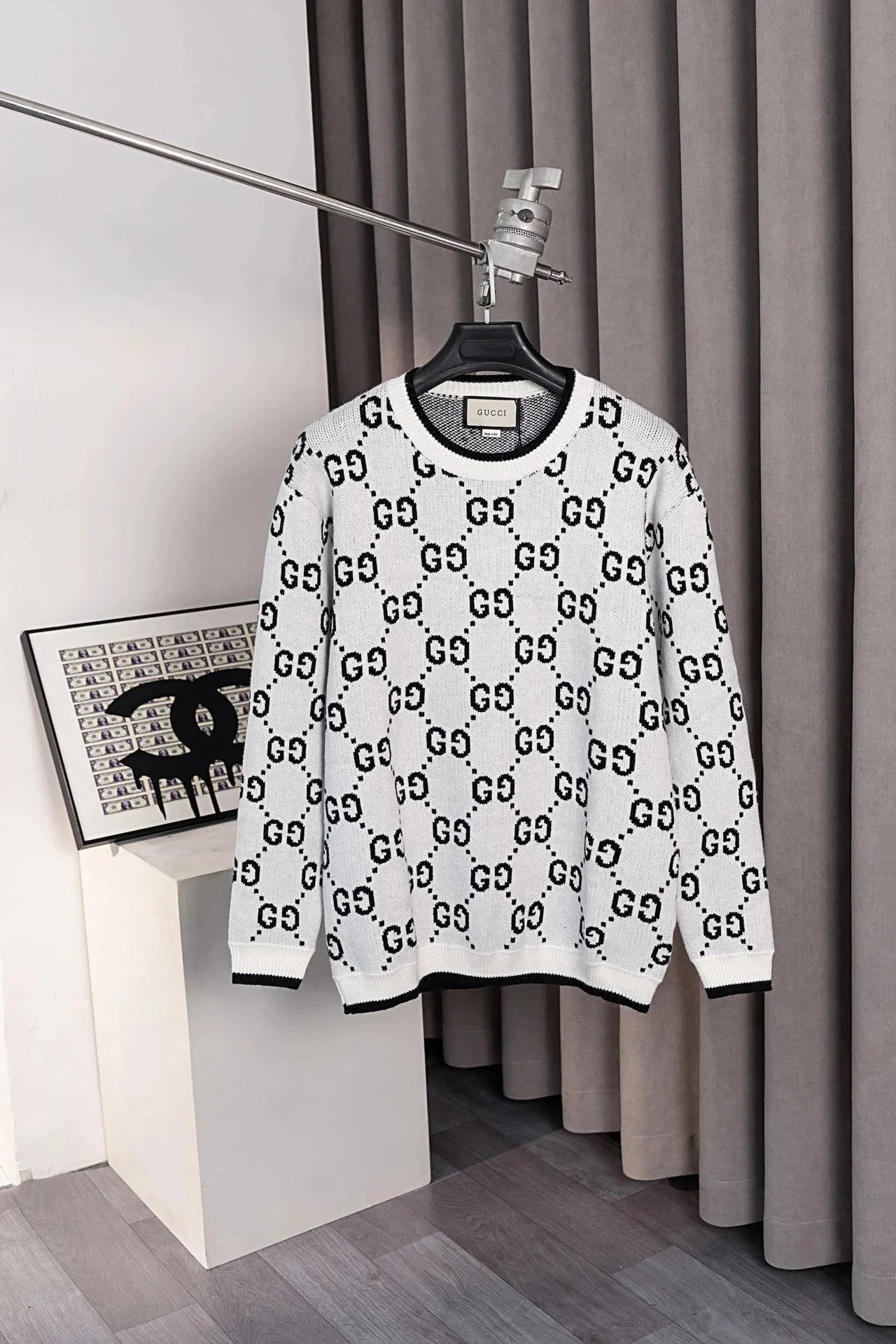 VL SWEATER (1) 17