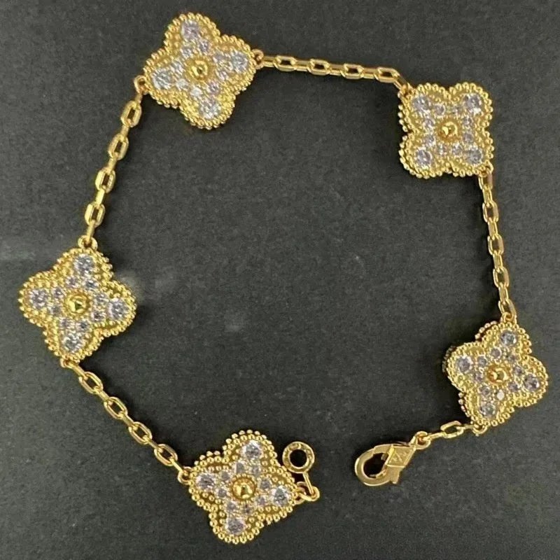VAN CHE BRACELET (1) 14