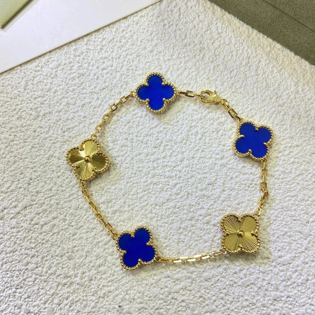 VAN CHE BRACELET (1) 41