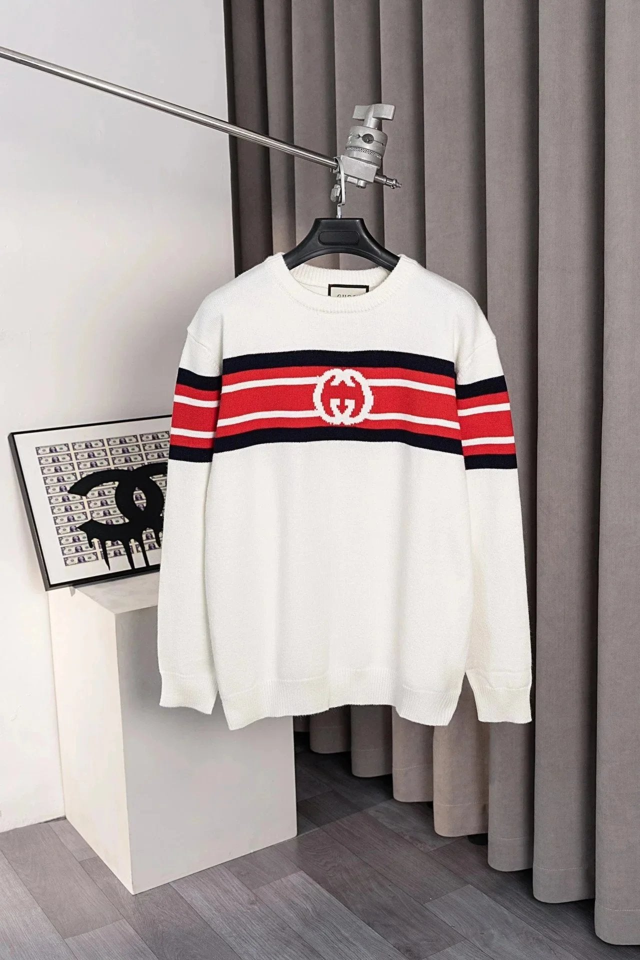VL SWEATER (1) 18
