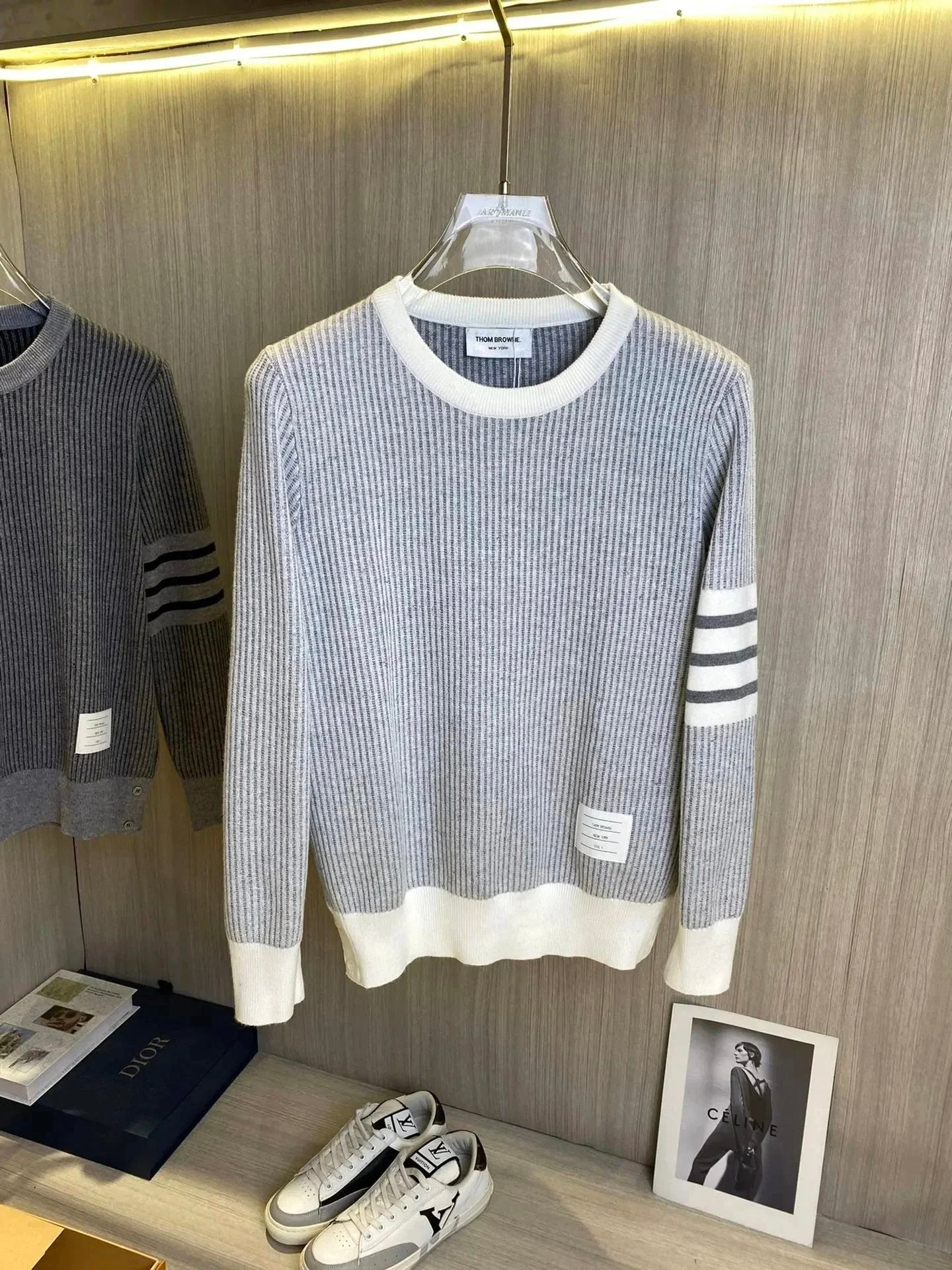 VL SWEATER (1) 23
