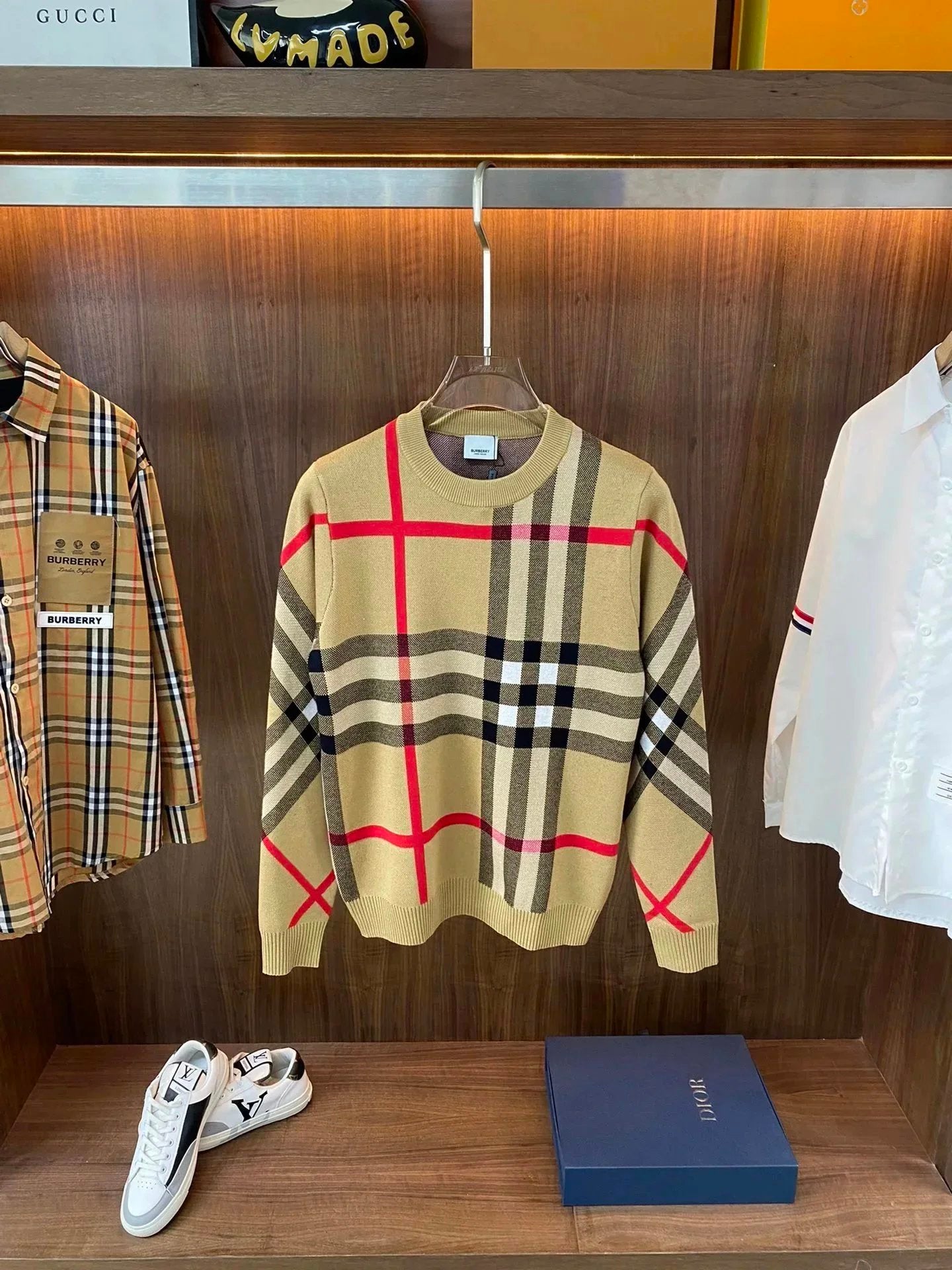 VL SWEATER (1) 26
