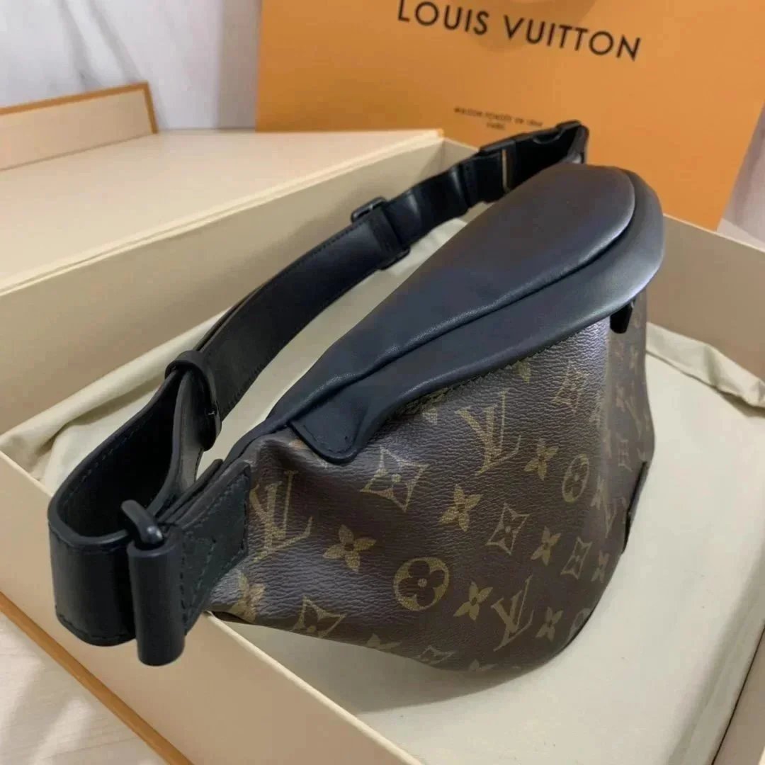 VL Handbags (2)