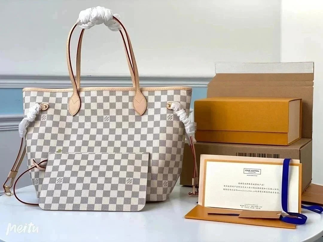 VL Handbags (2) 5