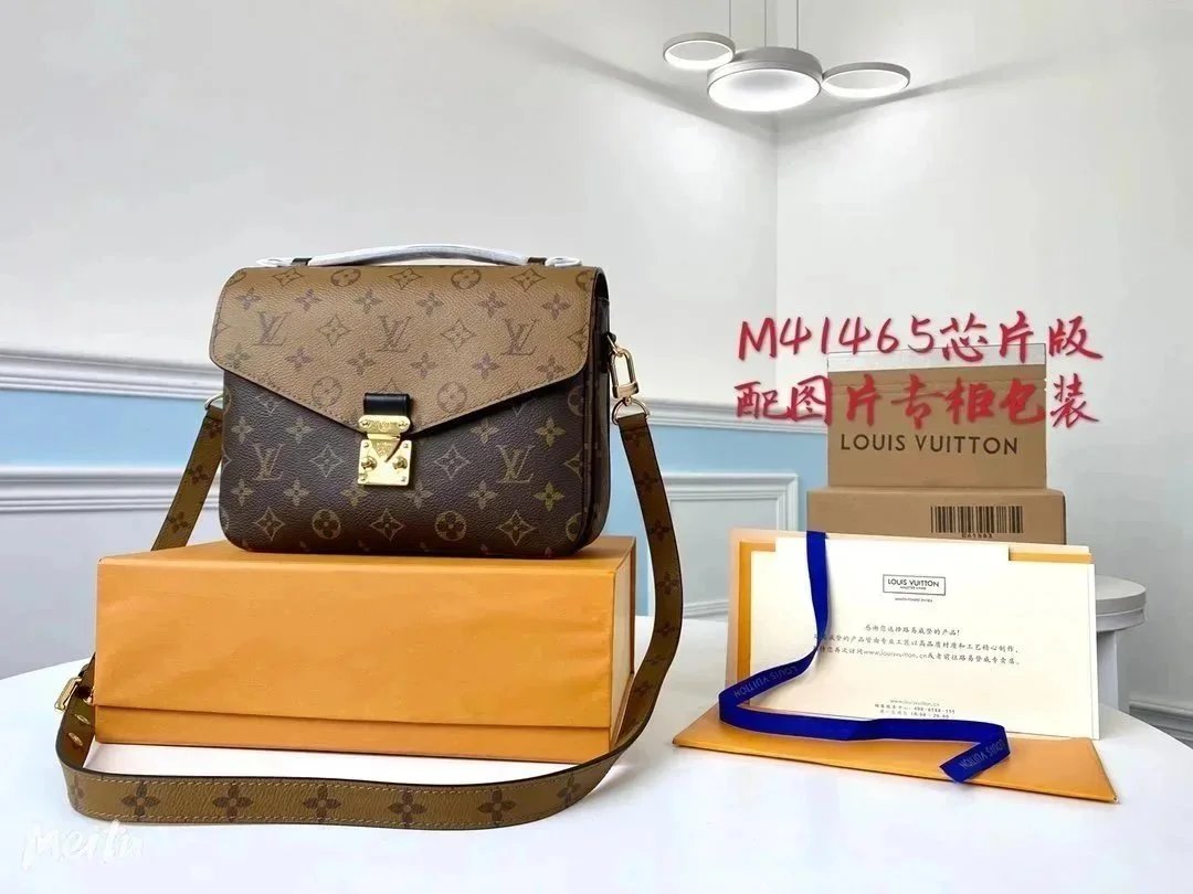 VL Handbags (2)
