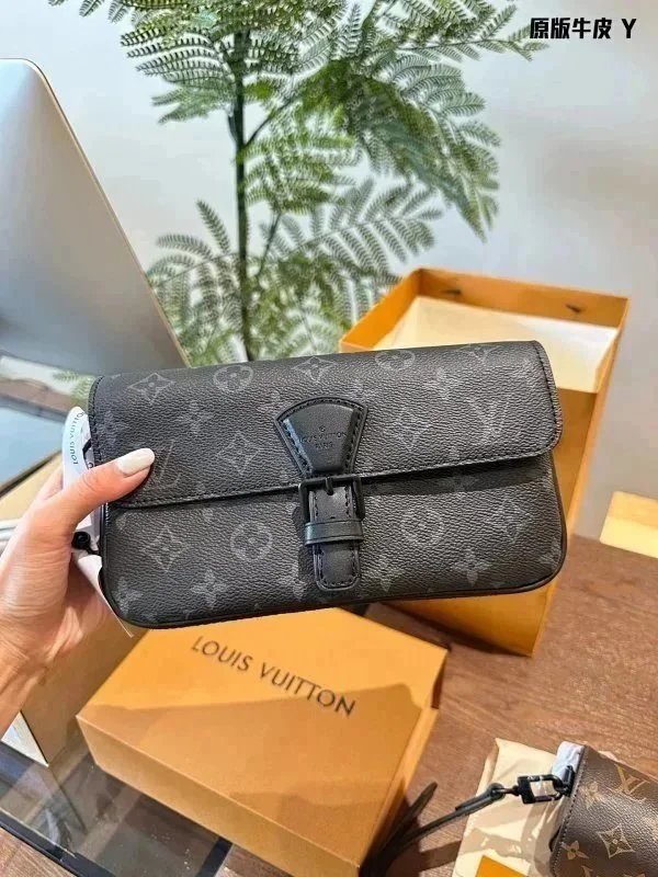 VL Handbags (2)