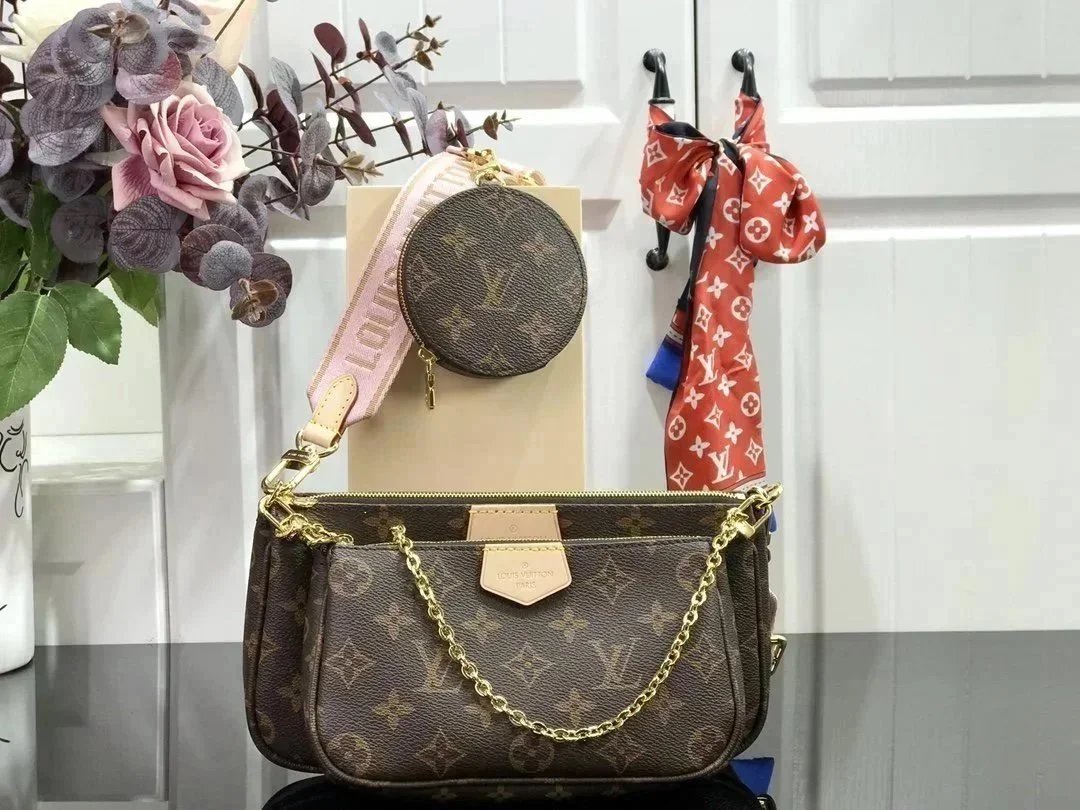 VL Handbags (2)
