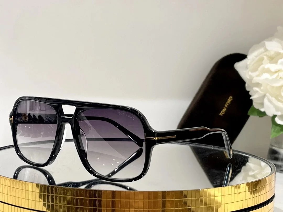 TOM SUNGLASSES (1) 15