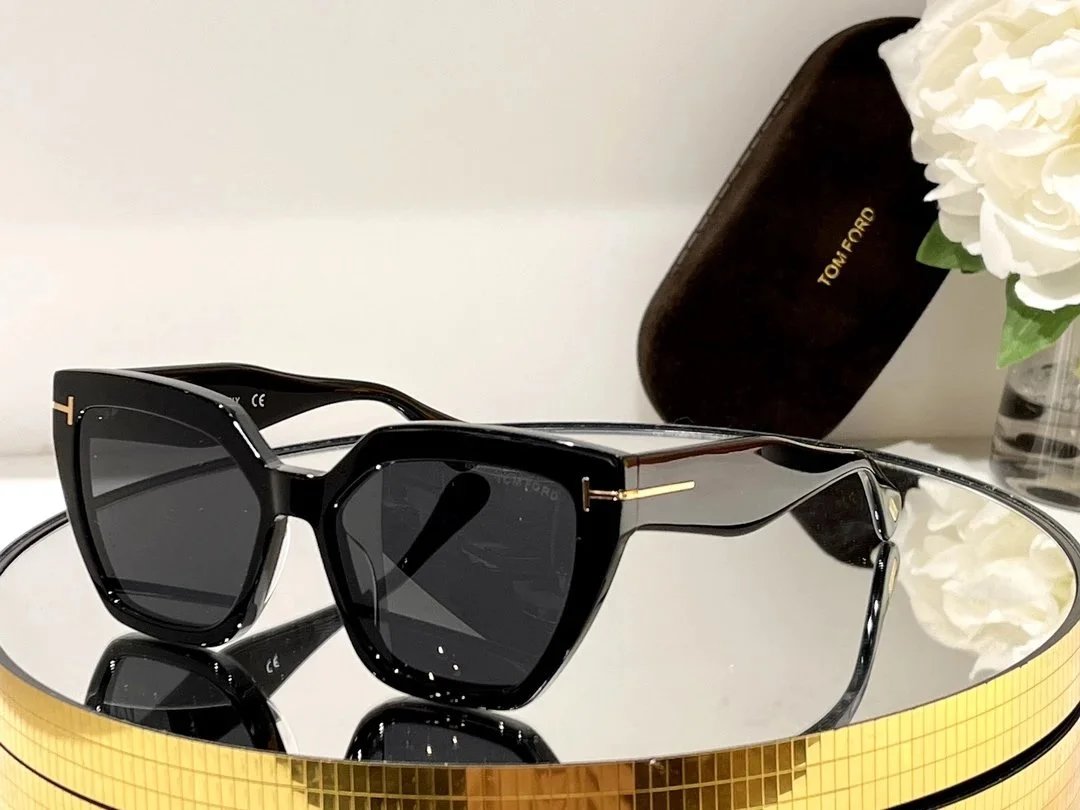 TOM SUNGLASSES (1) 28