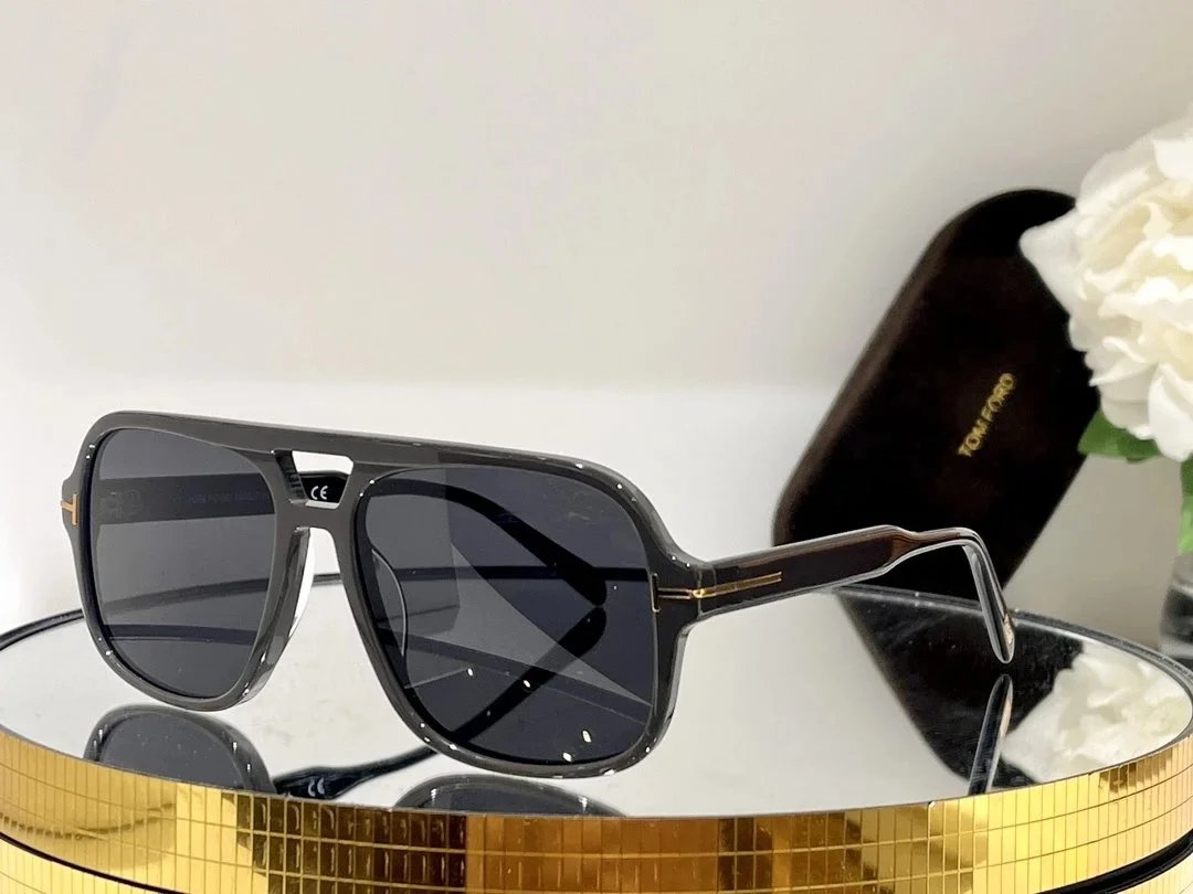 TOM SUNGLASSES (1) 11