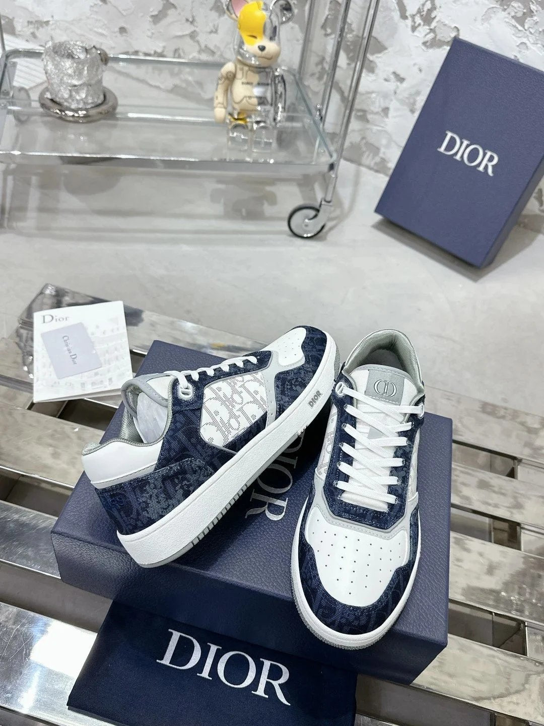 DIO Shoes (1) 40