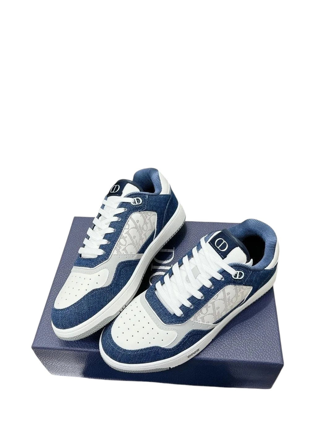 DIO Shoes (1) 37