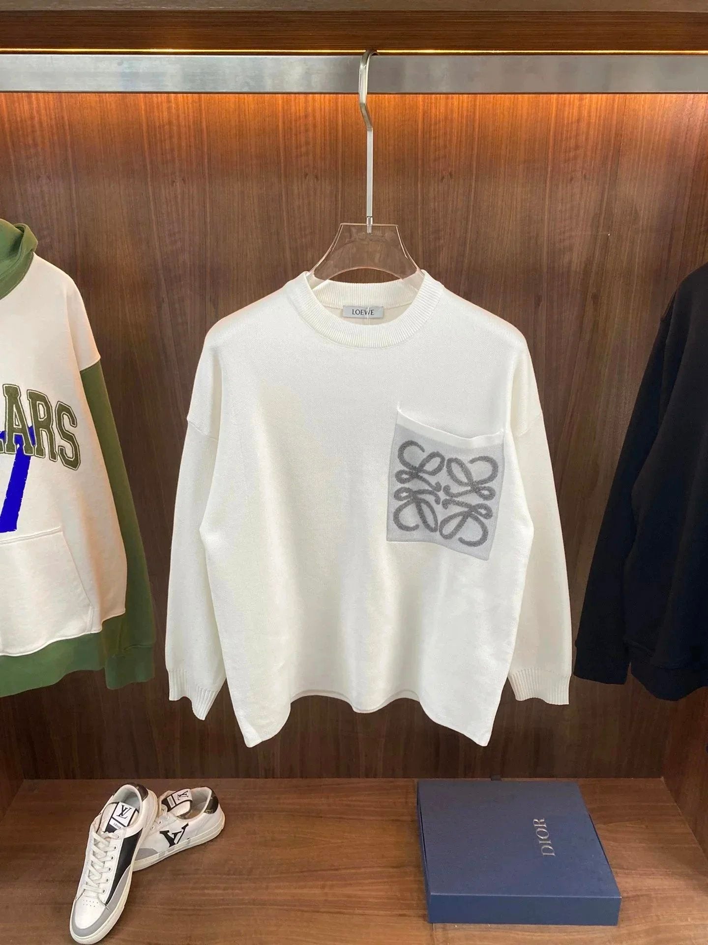 VL SWEATER (1) 15