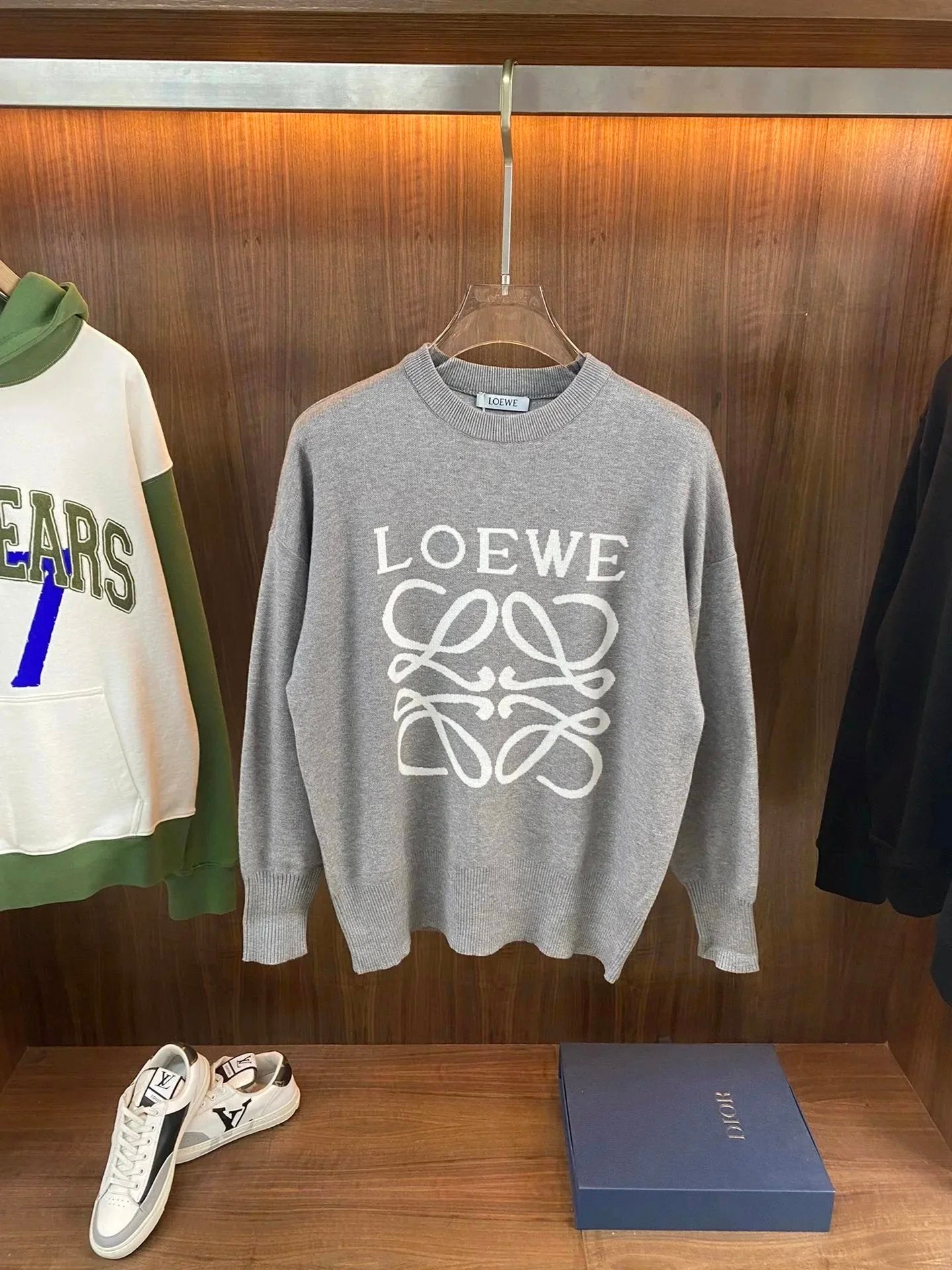 VL SWEATER (1) 25