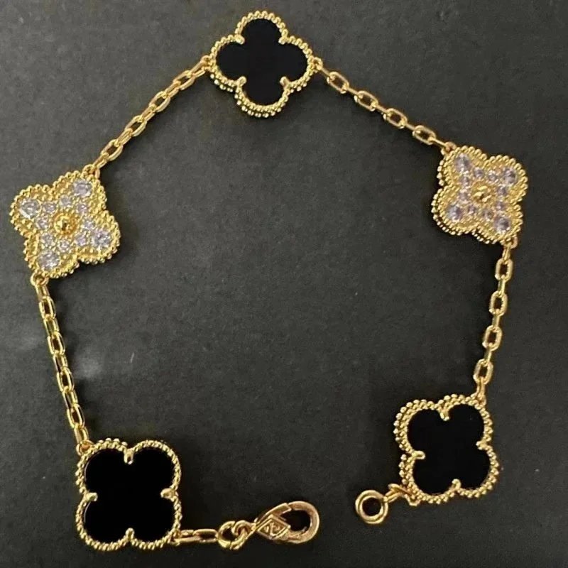 VAN CHE BRACELET (1) 24