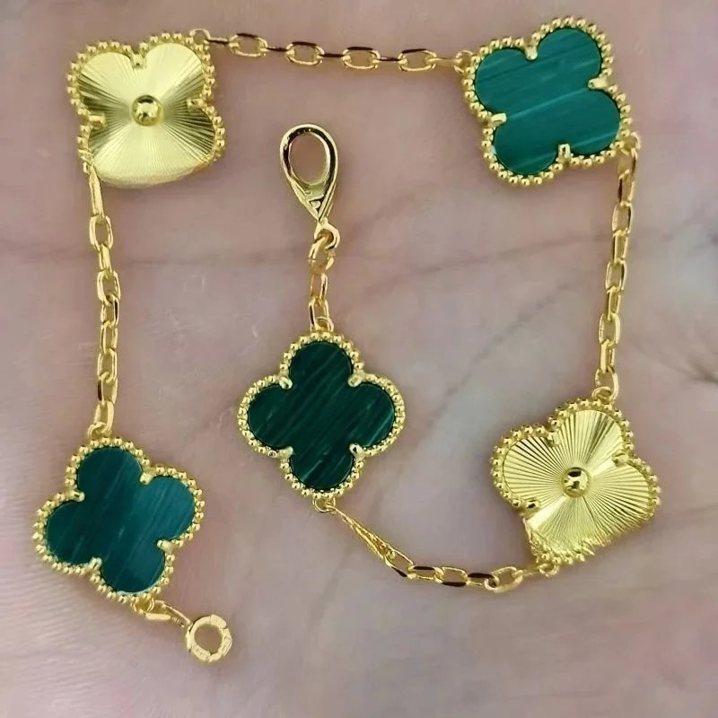VAN CHE BRACELET (1) 40