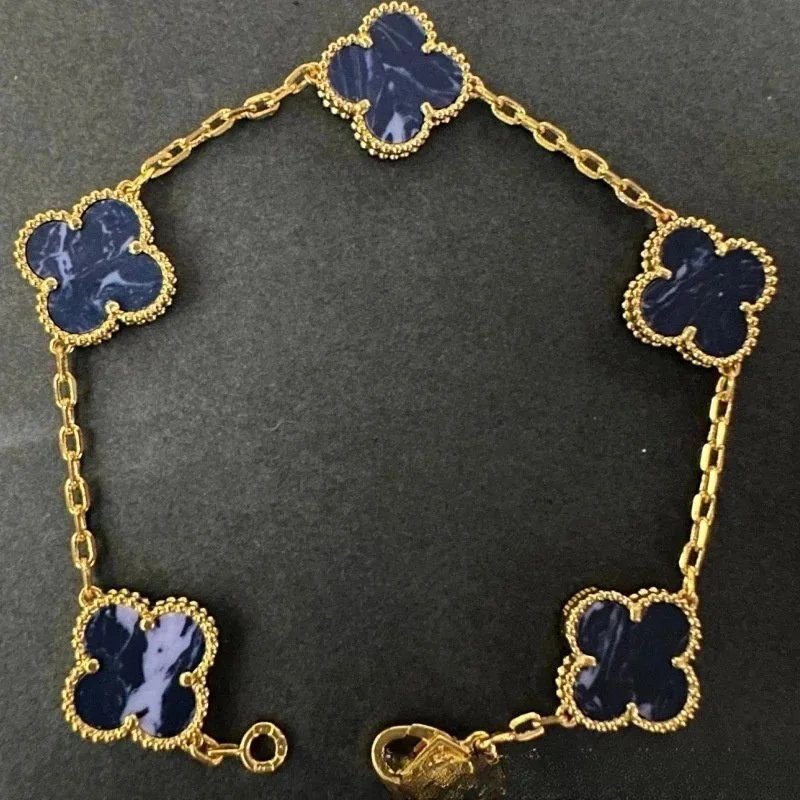 VAN CHE BRACELET (1) 16