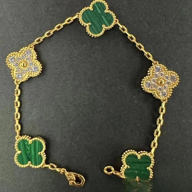 VAN CHE BRACELET (1) 25