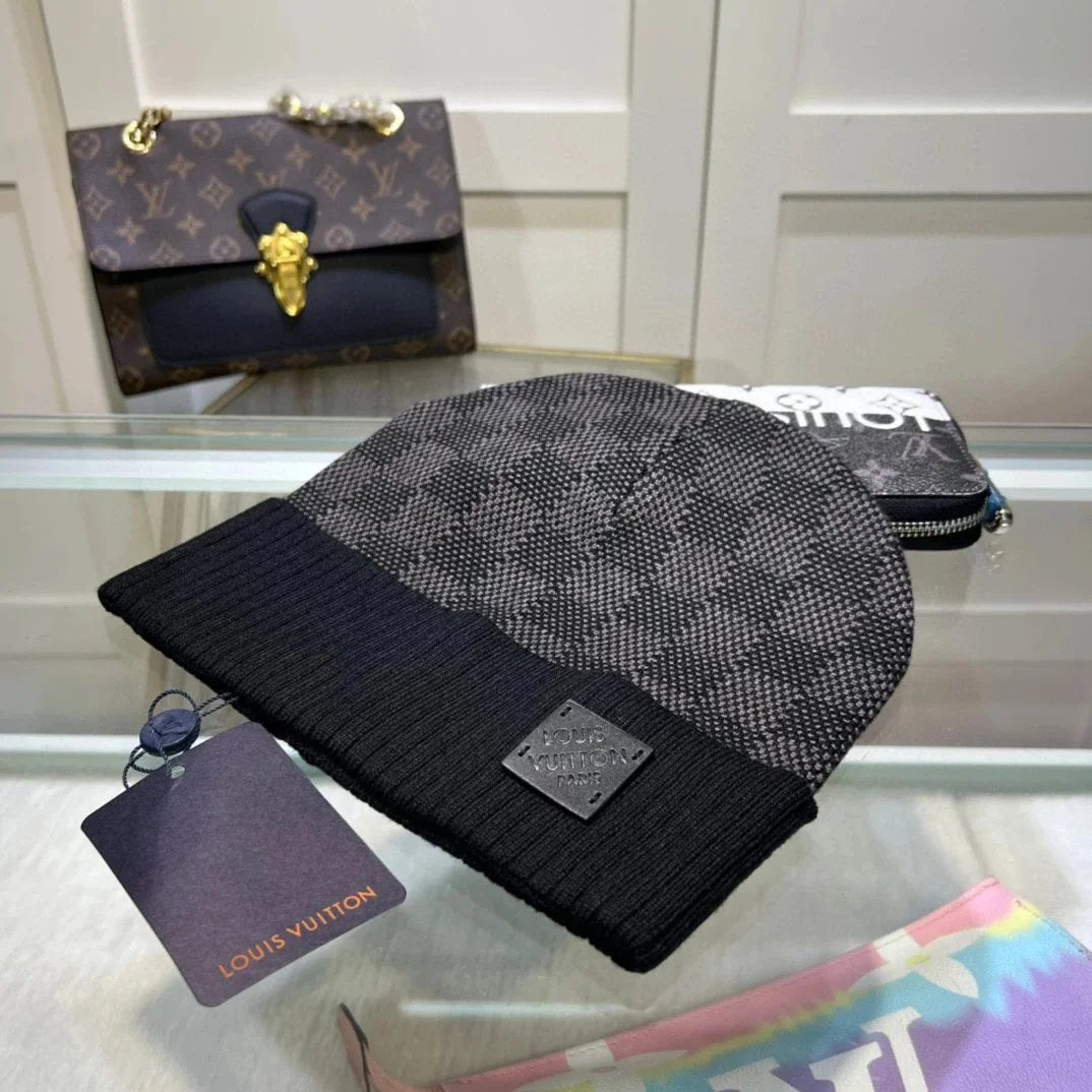 VL HAT (1) 30