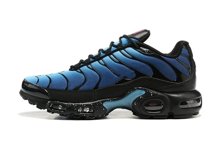 NIK Shoes (1)